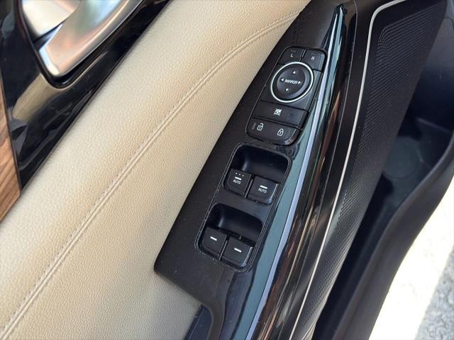 2017 Kia Cadenza Premium