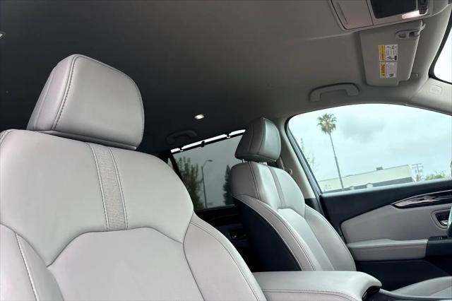 2023 Honda Pilot 2WD EX-L 8 Passenger