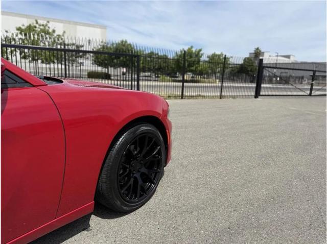 2016 Dodge Charger SE