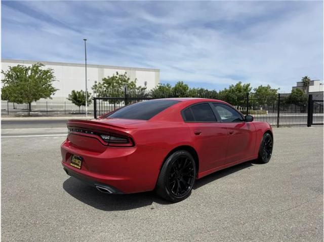 2016 Dodge Charger SE