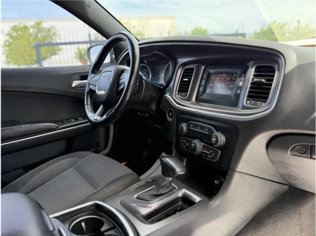 2016 Dodge Charger SE