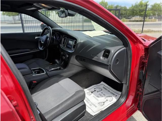 2016 Dodge Charger SE