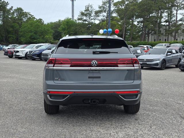 2026 Volkswagen Atlas Cross Sport SE with Technology