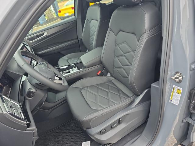 2026 Volkswagen Atlas Cross Sport SE with Technology