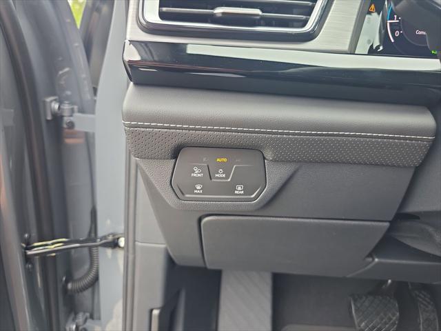 2026 Volkswagen Atlas Cross Sport SE with Technology
