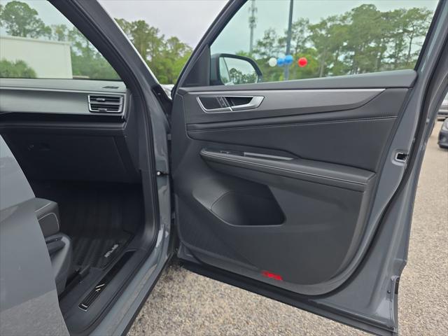 2026 Volkswagen Atlas Cross Sport SE with Technology