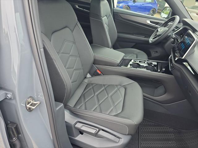 2026 Volkswagen Atlas Cross Sport SE with Technology