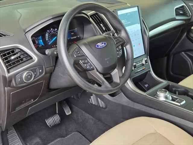 2022 Ford Edge SE