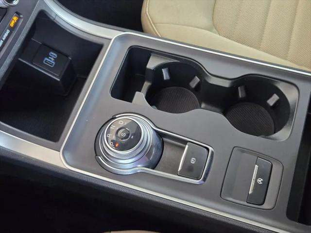 2022 Ford Edge SE