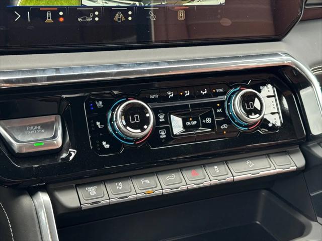 2026 GMC Sierra 2500HD Crew Cab, Standard Bed, Denali Ultimate, 4WD
