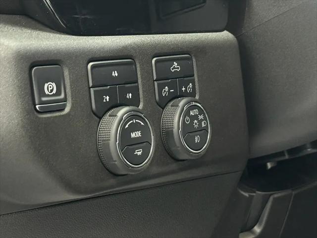 2025 Chevrolet Silverado 2500HD 4WD Double Cab Standard Bed LT