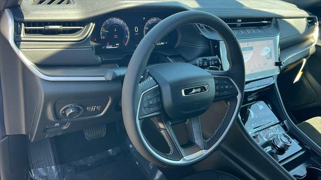 2026 Jeep Grand Cherokee L Altitude 4x4