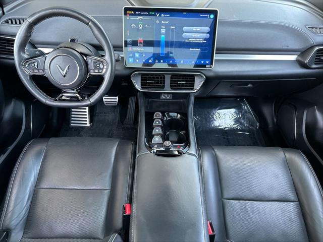 2023 INFINITI VF 8 Plus