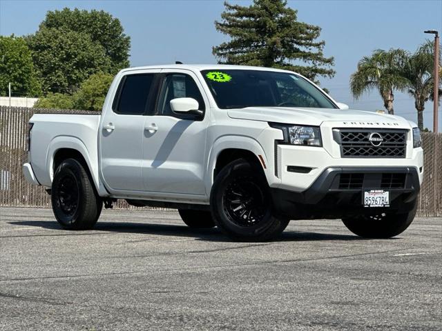 2023 Nissan Frontier Crew Cab SV 4x2 for sale in Bakersfield, CA