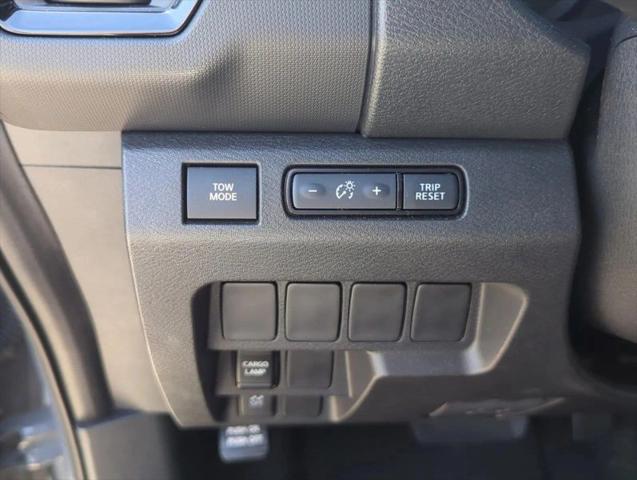 2024 Nissan Frontier Crew Cab PRO-X 4x2