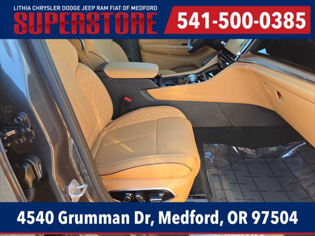 2026 Jeep Grand Cherokee Summit