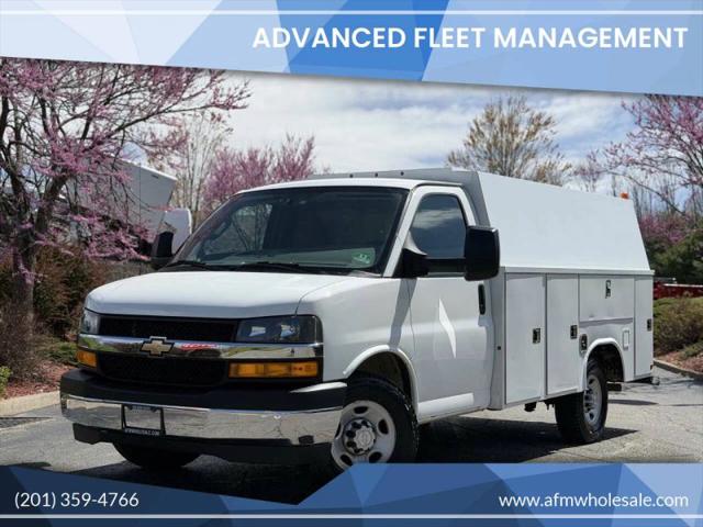 2017 Chevrolet Express Cutaway Work Van for sale in Branchville, NJ