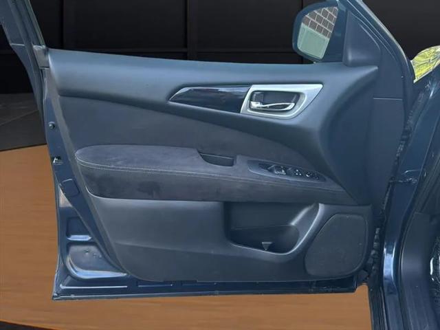 2015 Nissan Pathfinder SV