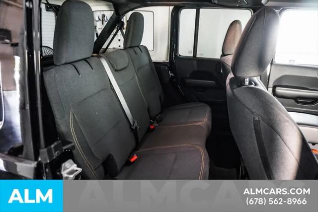 2025 Jeep Wrangler 4-Door Sahara 4x4
