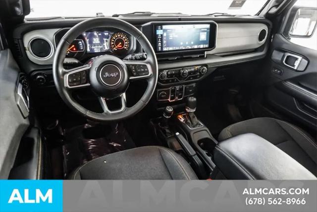 2025 Jeep Wrangler 4-Door Sahara 4x4