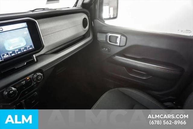 2025 Jeep Wrangler 4-Door Sahara 4x4