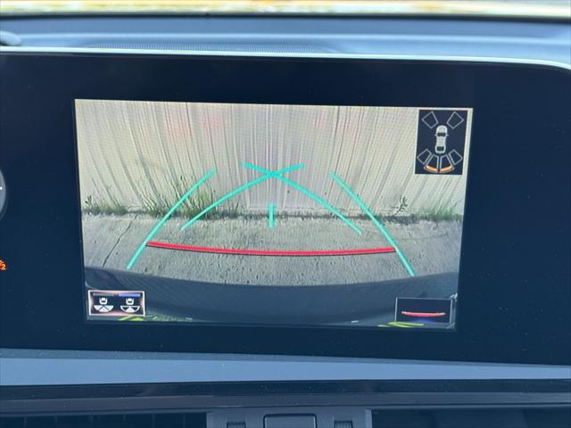 2022 Lexus ES 300h ES 300h w/ Premium Package