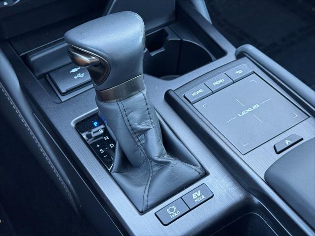 2022 Lexus ES 300h ES 300h w/ Premium Package