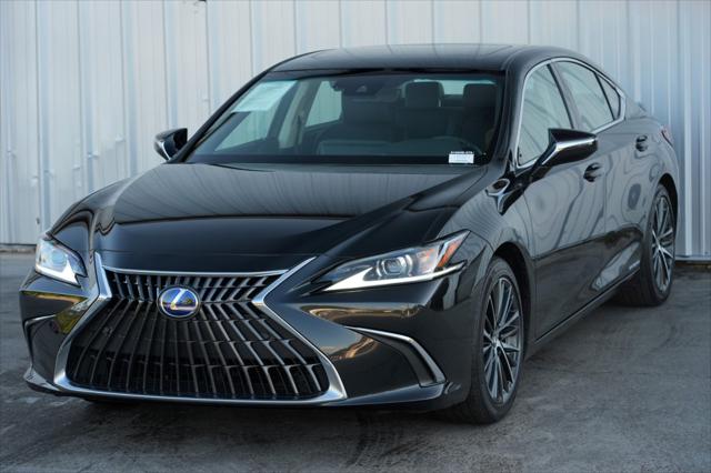 2022 Lexus ES 300h ES 300h w/ Premium Package