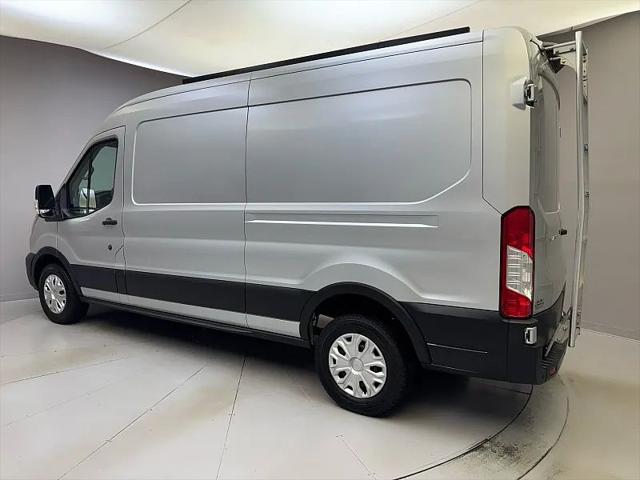 2023 Ford Transit Cargo Van Medium Roof w/LWB
