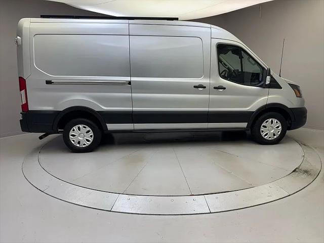2023 Ford Transit Cargo Van Medium Roof w/LWB