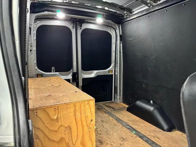 2023 Ford Transit Cargo Van Medium Roof w/LWB