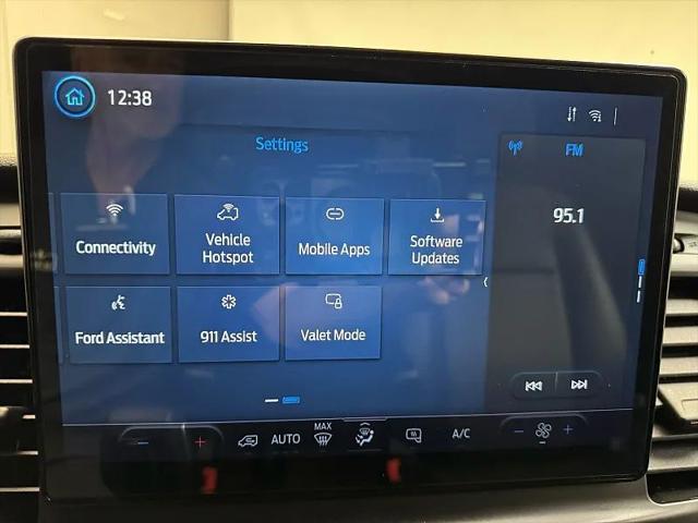 2023 Ford Transit Cargo Van Medium Roof w/LWB