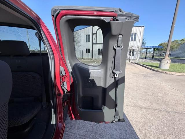 2014 Nissan Frontier SV