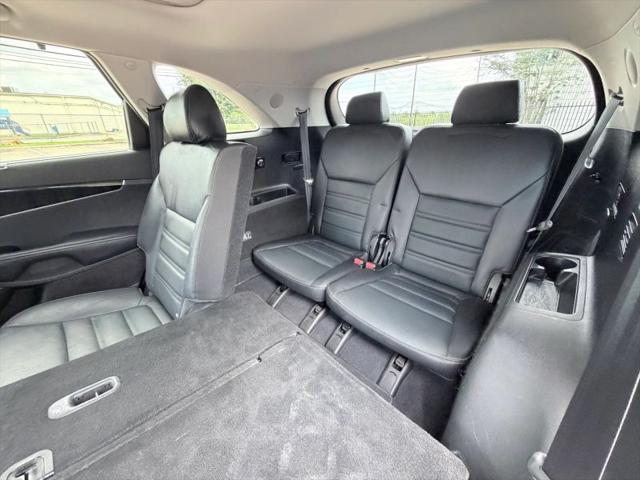 2016 Kia Sorento 3.3L SX
