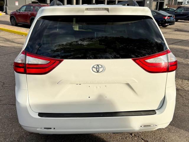2015 Toyota Sienna LE 7 Passenger