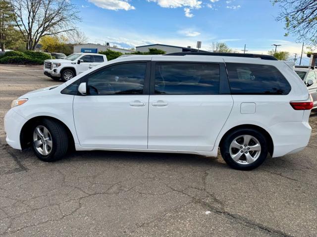 2015 Toyota Sienna LE 7 Passenger