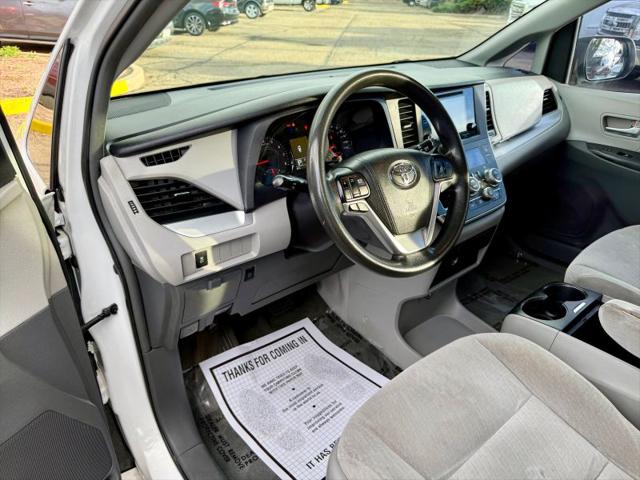 2015 Toyota Sienna LE 7 Passenger