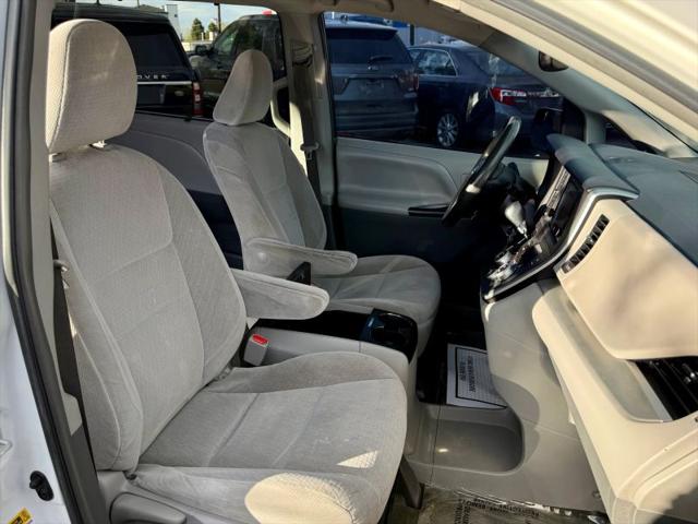 2015 Toyota Sienna LE 7 Passenger