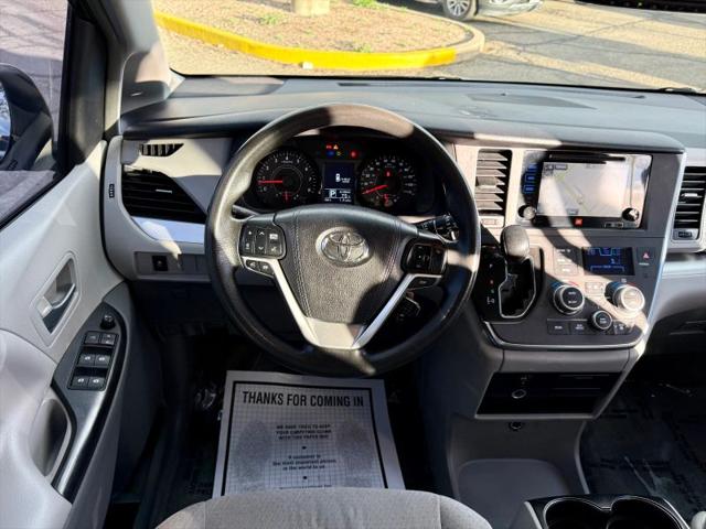 2015 Toyota Sienna LE 7 Passenger