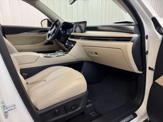 2025 INFINITI QX60 LUXE AWD