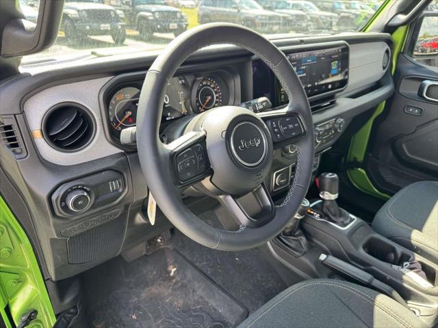 2025 Jeep Wrangler 4-Door Summit 4x4