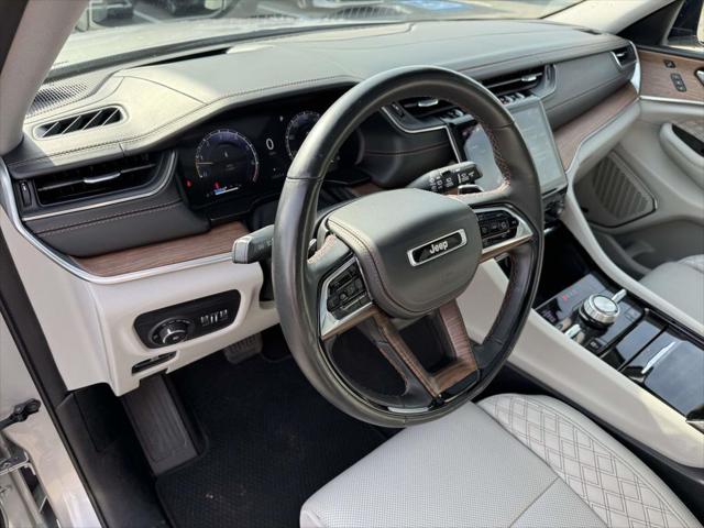 2022 Jeep Grand Cherokee L Summit 4x4