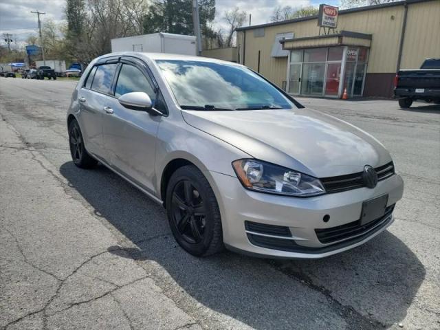 2015 Volkswagen Golf TDI S 4-Door