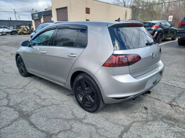 2015 Volkswagen Golf TDI S 4-Door
