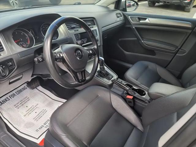 2015 Volkswagen Golf TDI S 4-Door