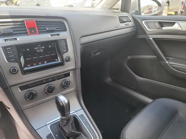 2015 Volkswagen Golf TDI S 4-Door