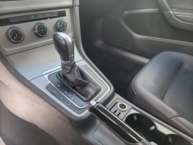 2015 Volkswagen Golf TDI S 4-Door