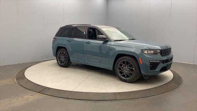 2026 Jeep Grand Cherokee Summit 4x4