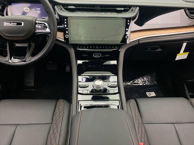 2026 Jeep Grand Cherokee Summit 4x4