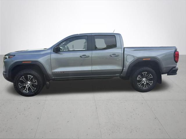 2024 GMC Canyon 4WD AT4